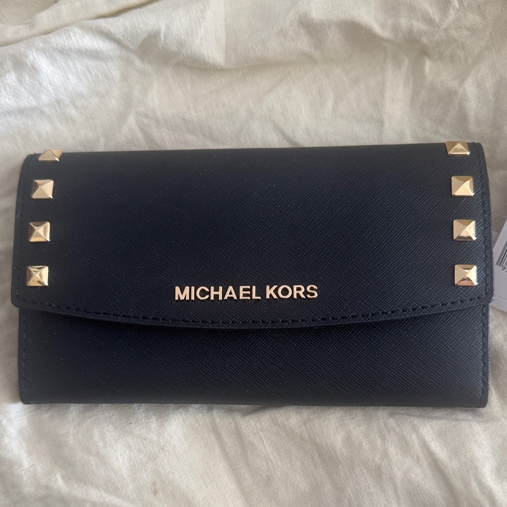 Michael Kors black/gold Lg Trifold leather wallet. - Picture 2 of 6